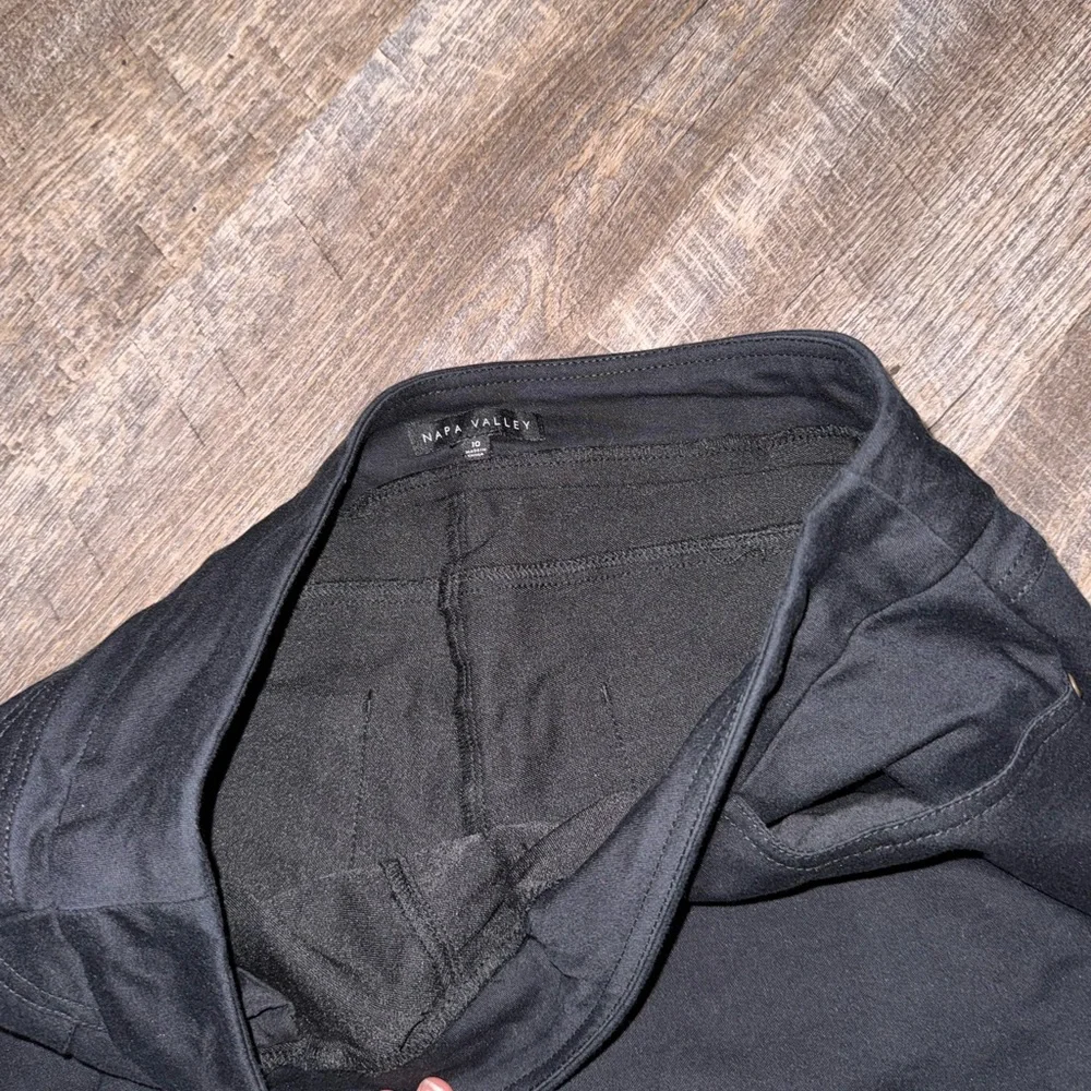 Women's Black Pants - Picture 3 of 4